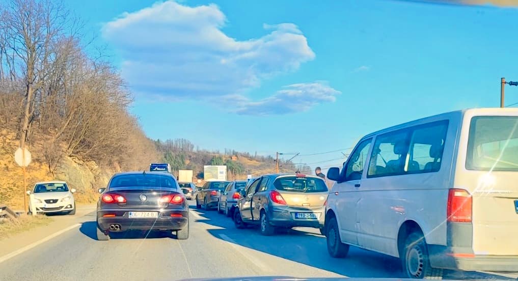 Lančani sudar na magistralnom putu M17 kod Papratnice