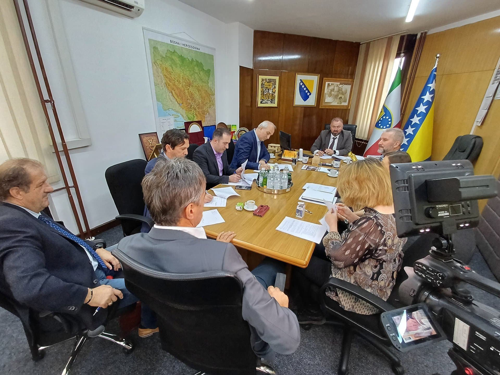 U sjedištu Vlade ZDK potpisani ugovori: Općinama i gradovima 650.000 KM za uređenje poslovnih zona