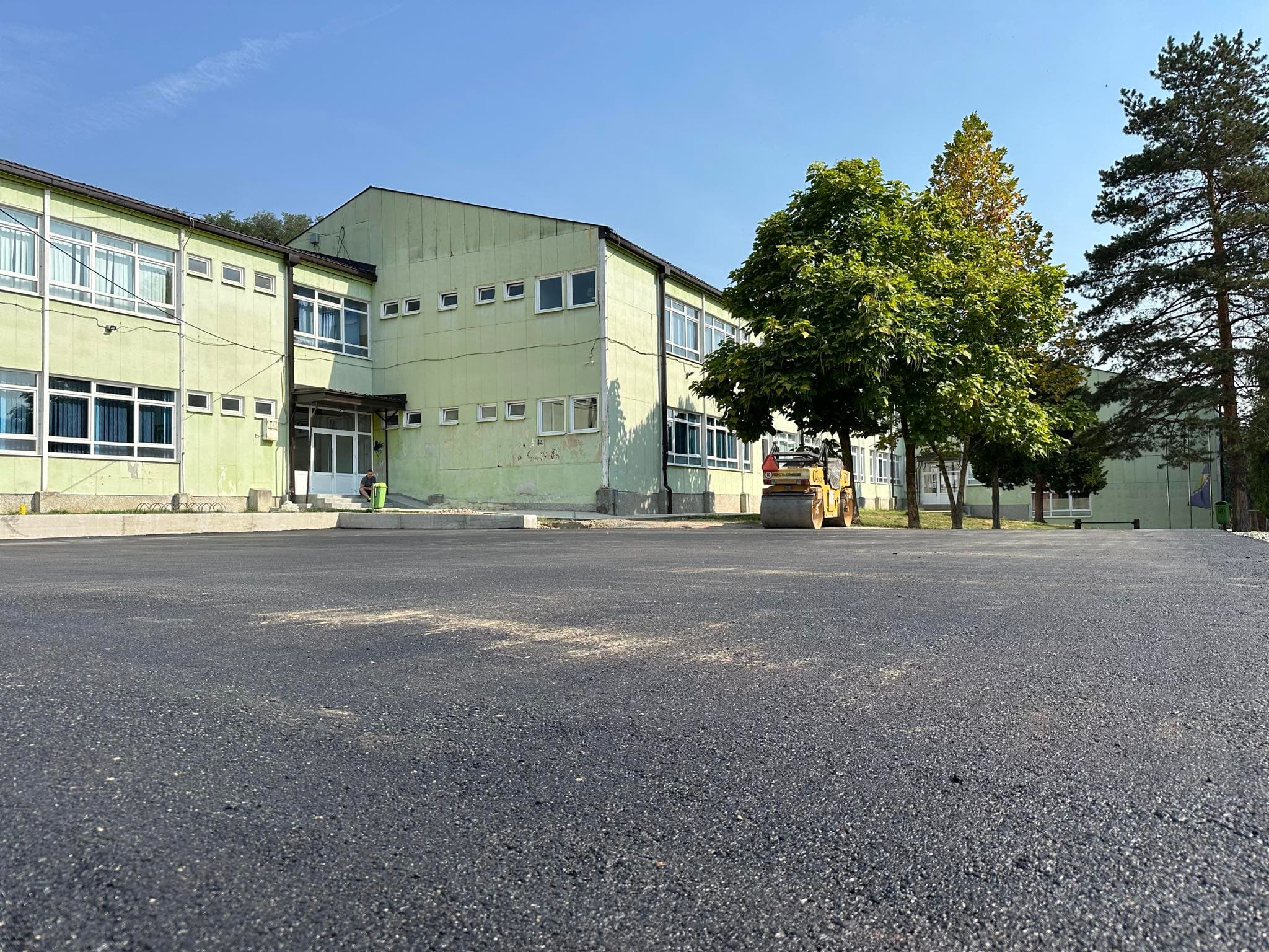 Završeno asfaltiranje poligona za uličnu košarku u Zavidovićima
