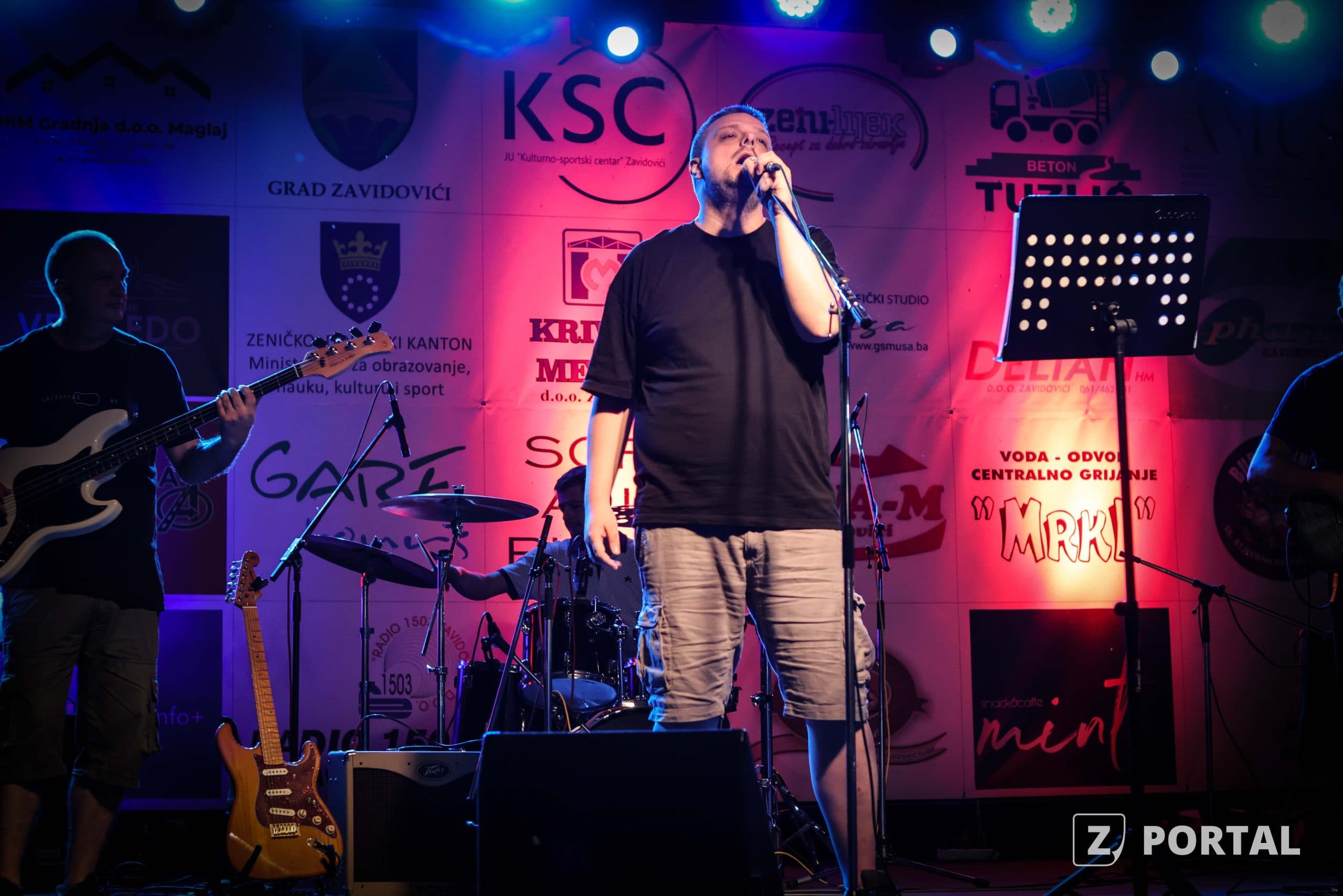 Lazy Band i mladi zavidovićki izvođači zabavljali goste pete noći Ljeta u gradu
