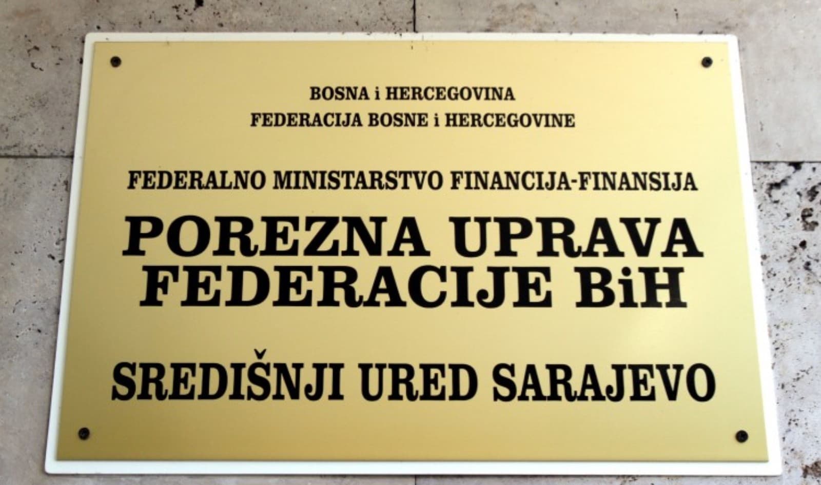U prvih sedam mjeseci 2024. godine uplaćeno 8,19 posto više javnih prihoda u odnosu na isti period prošle godine