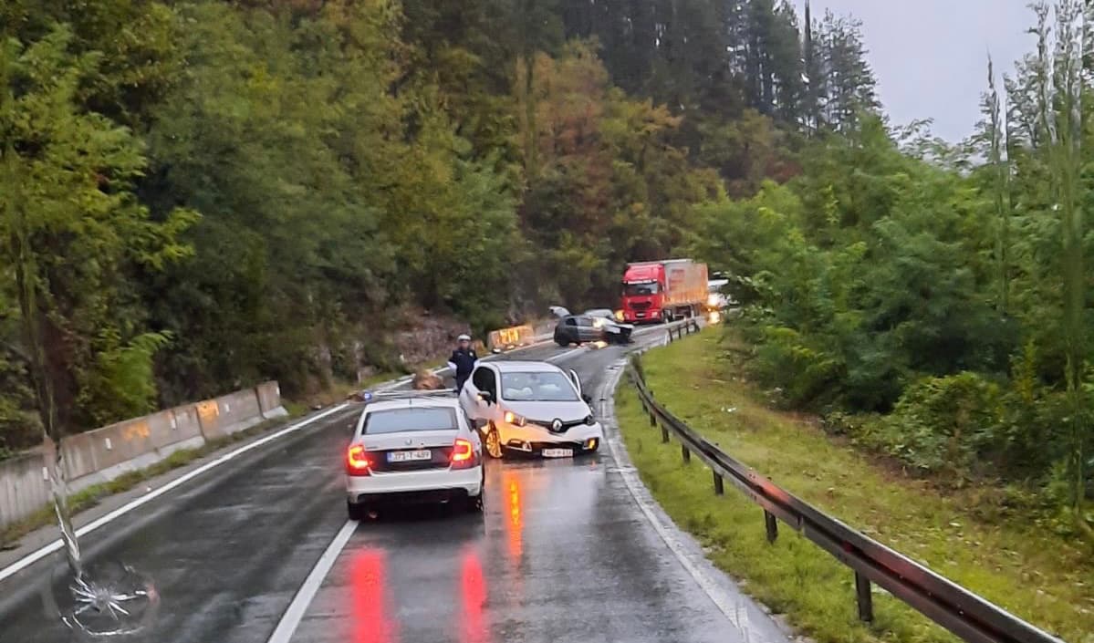 Nezgoda na magistralnom putu u blizini Maglaja