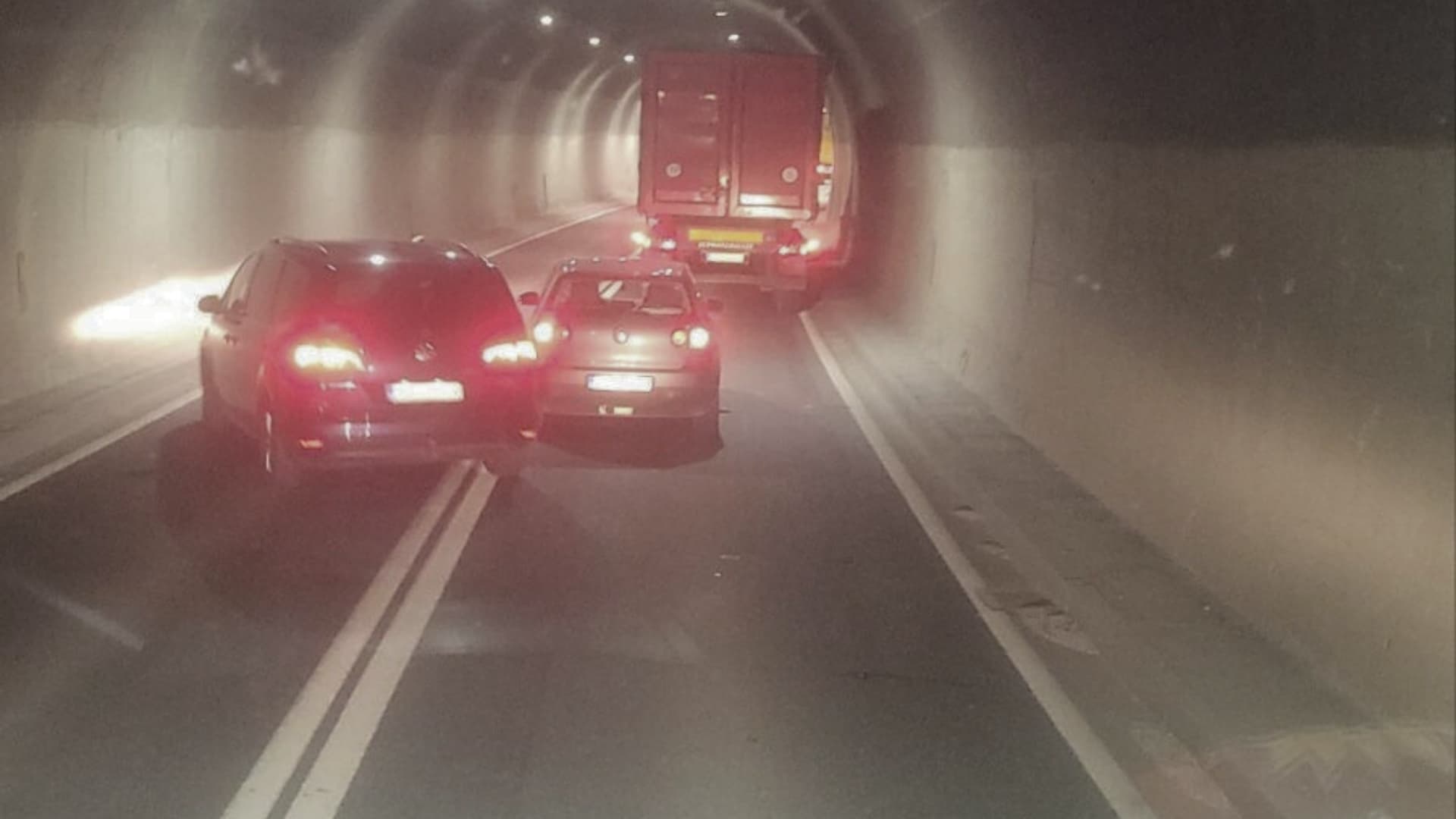 Jedna osoba poginula u saobraćajnoj nesreći u tunelu Vranduk