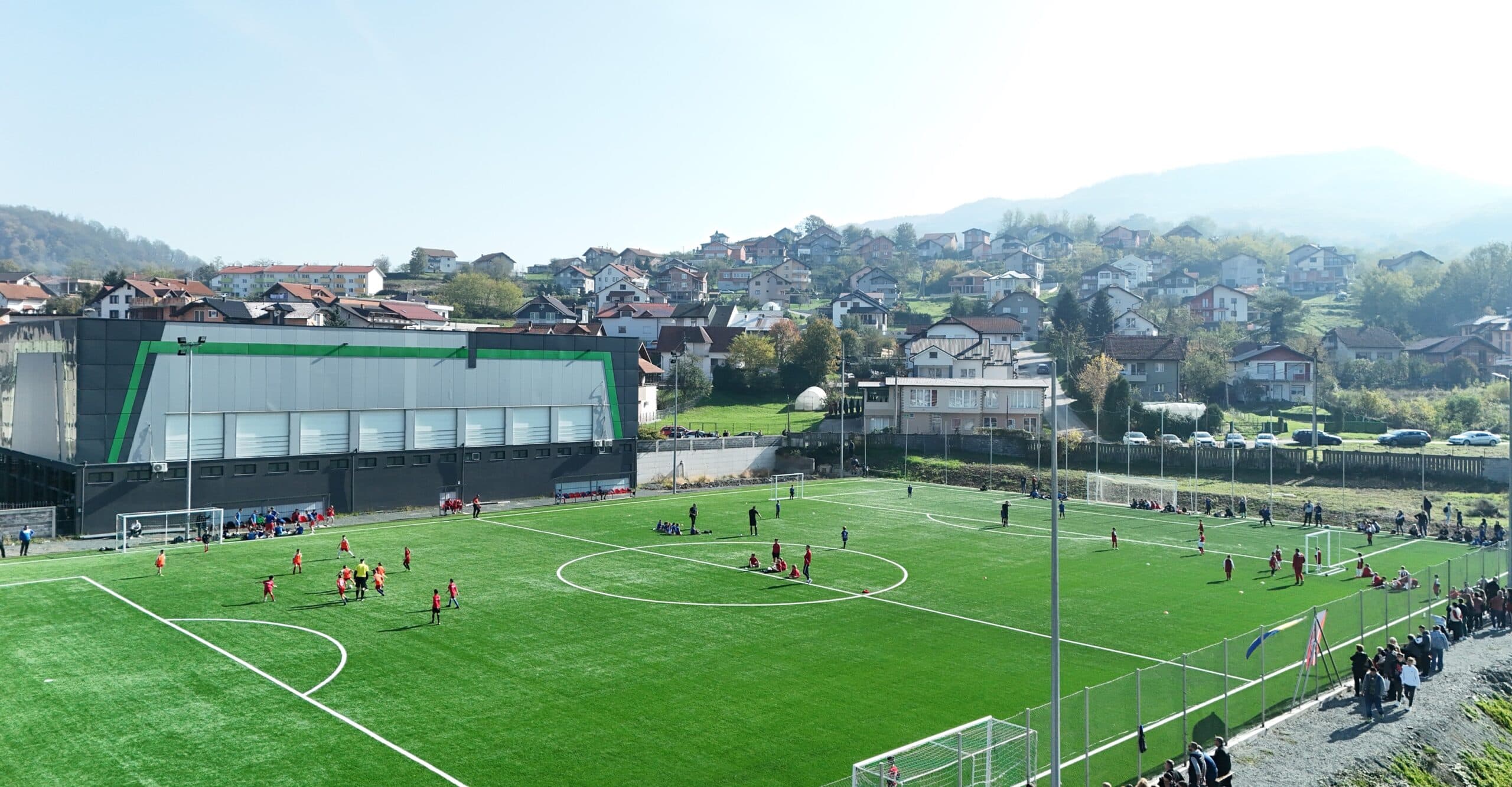 Svečano otvoren pomoćni teren Gradskog stadiona u Zavidovićima