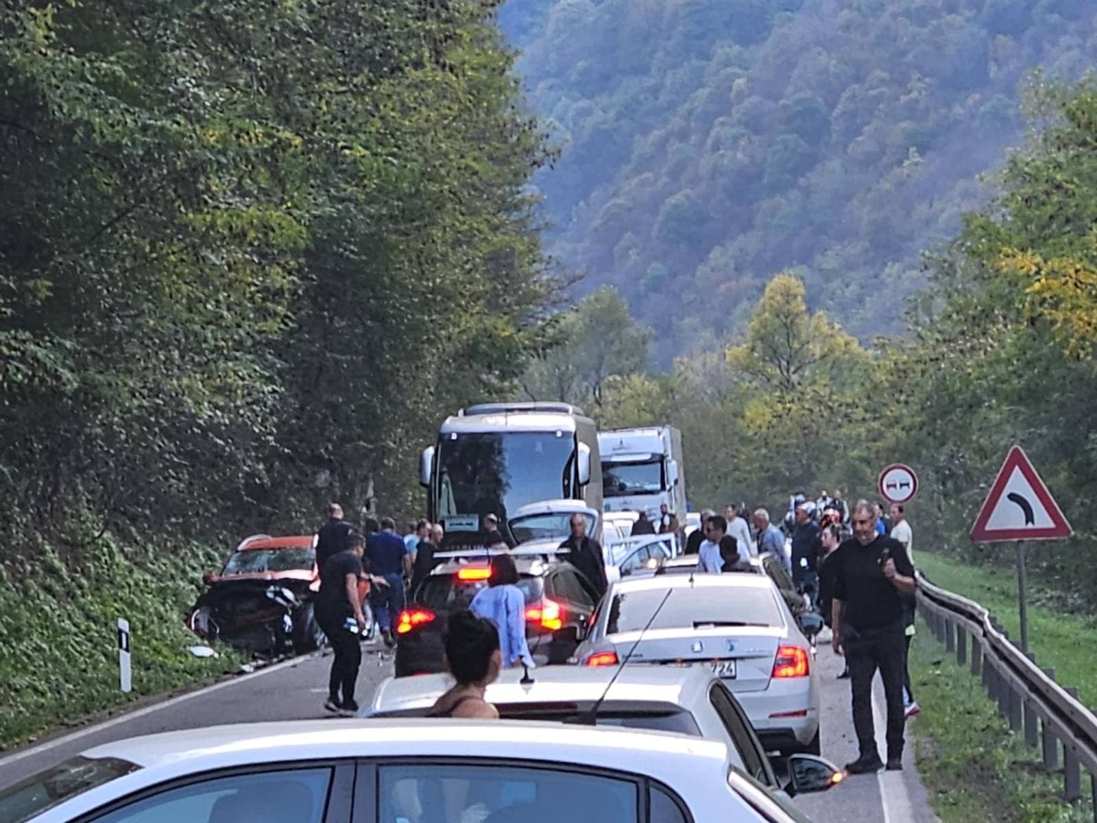 Zbog saobraćajne nezgode obustavljen saobraćaj kod Vranduka