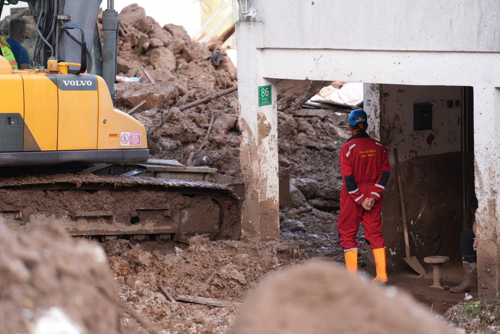 Nikšić najavio: Vlada FBiH izgradit će nove domove pogođenim u poplavama