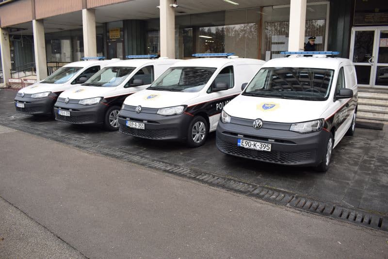 MUP ZDK: Policija u Zavidovićima kontrolom vozila pronašla opojnu drogu