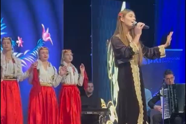 Nejra Fojnica trećeplasirana na festivalu “Male kapije sevdaha”