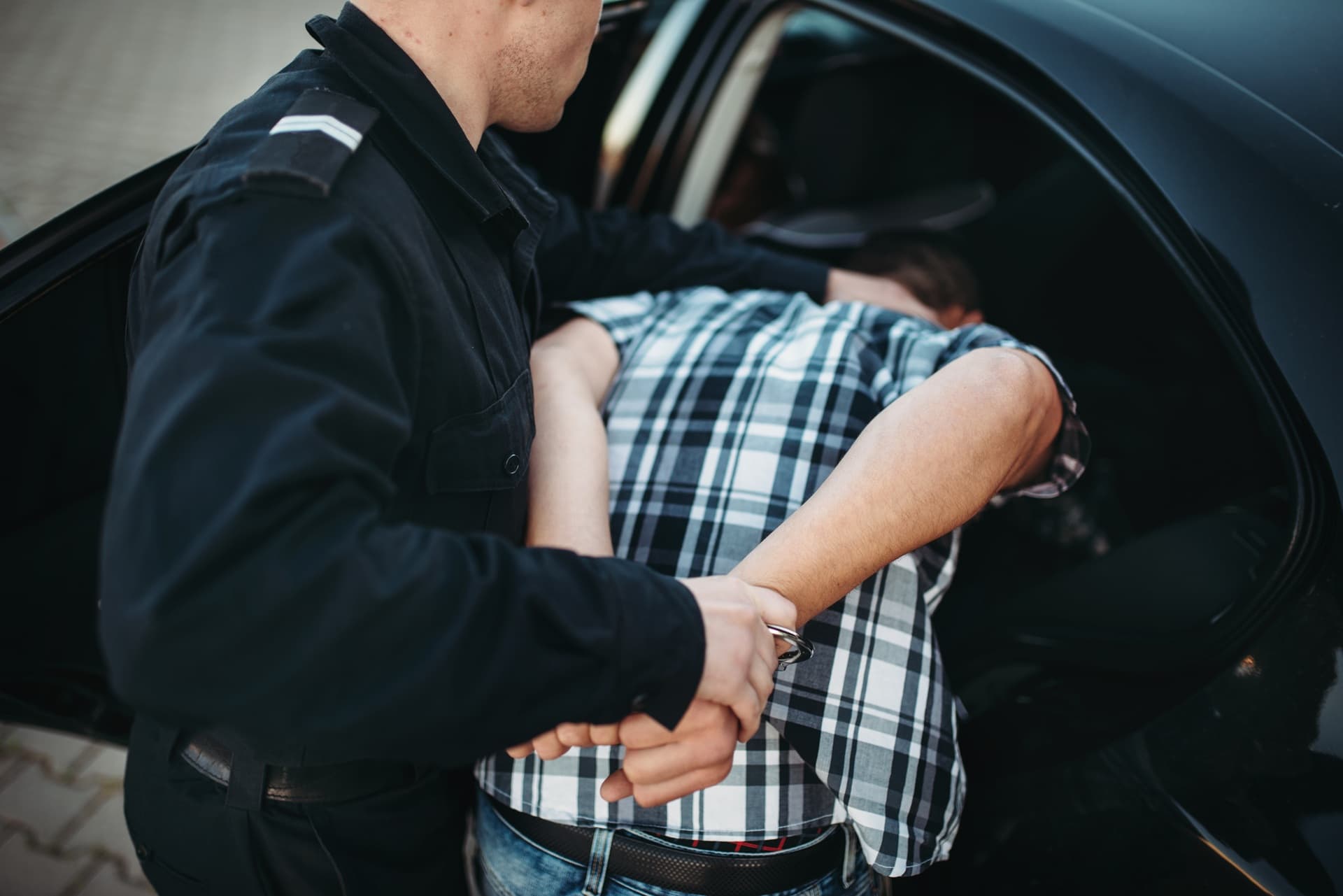 Policija u Visokom uhapsila lice osumnjičeno za 18 teških krađa