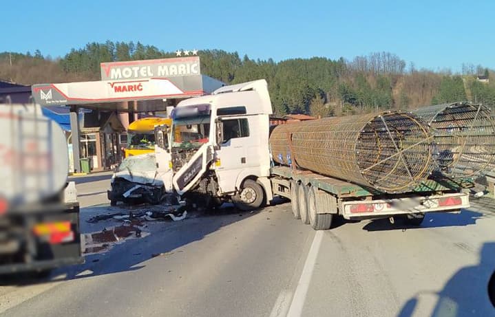 Još jedna nezgoda na M17, sudar vozila nedaleko od Žepča