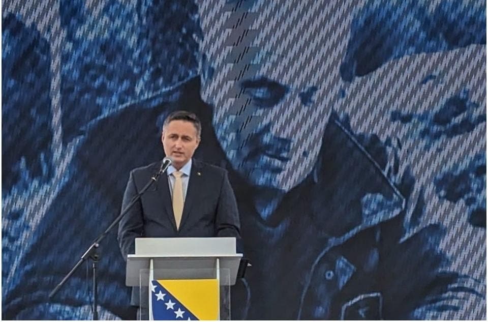 Denis Bećirović uputio čestitku povodom Dana ARBiH