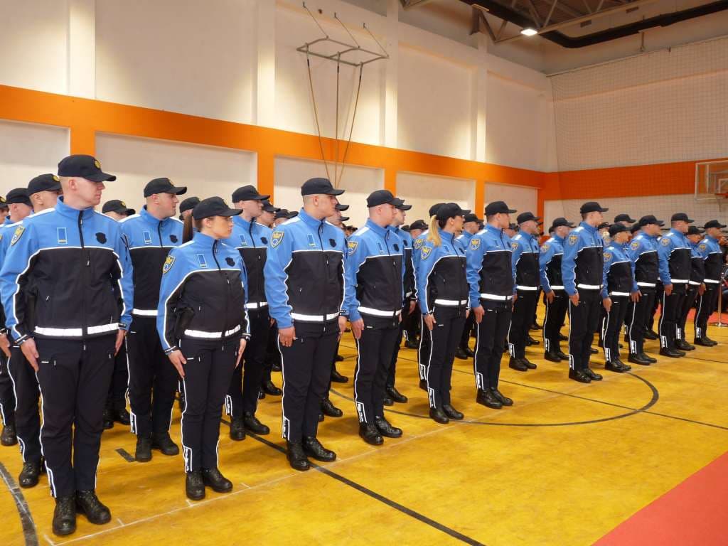 MUP ZDK promovisao 100 kadeta: Položene zakletve i potpisani ugovori