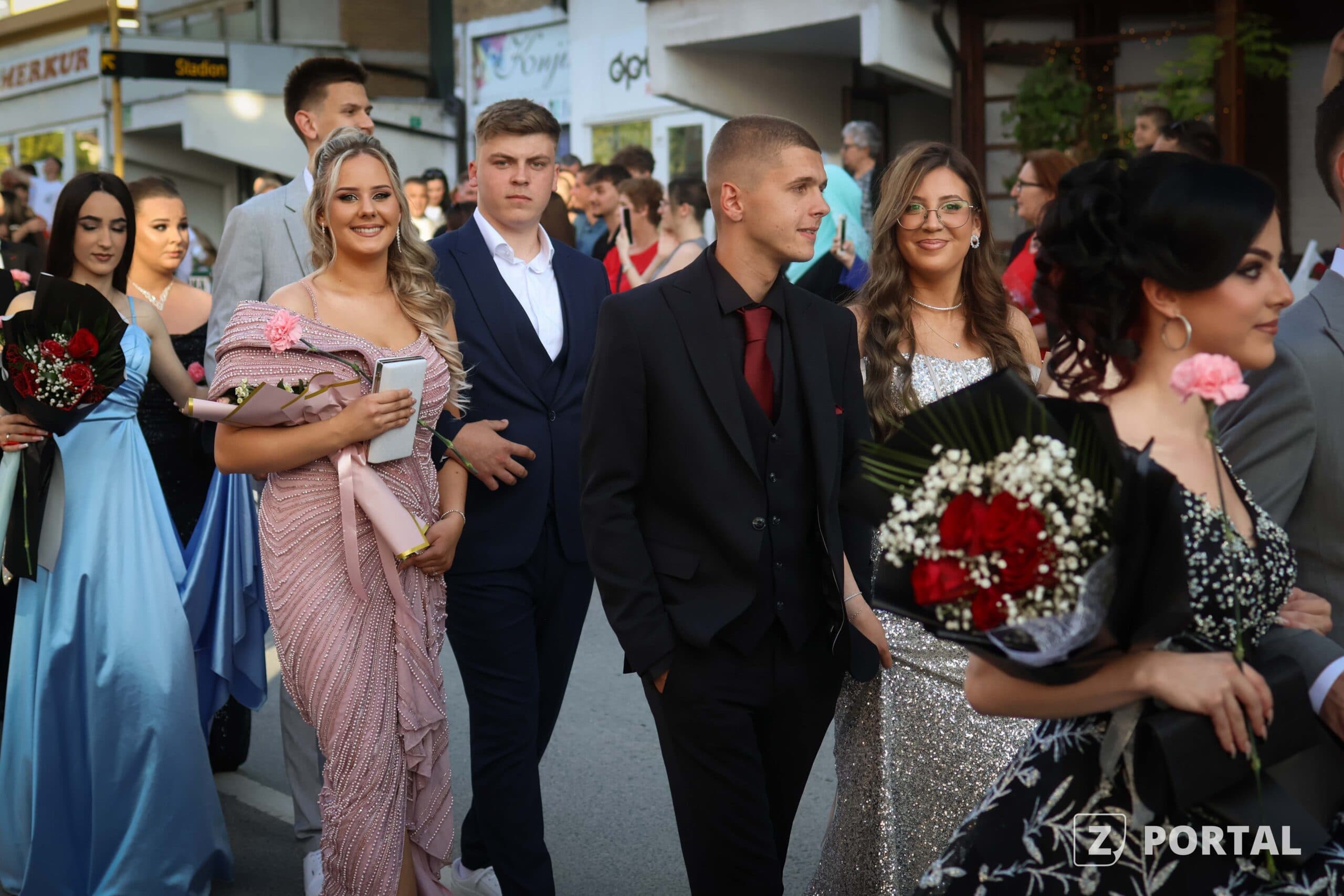 Srednja tehnička škola Zavidovići ispratila 49. generaciju maturanata