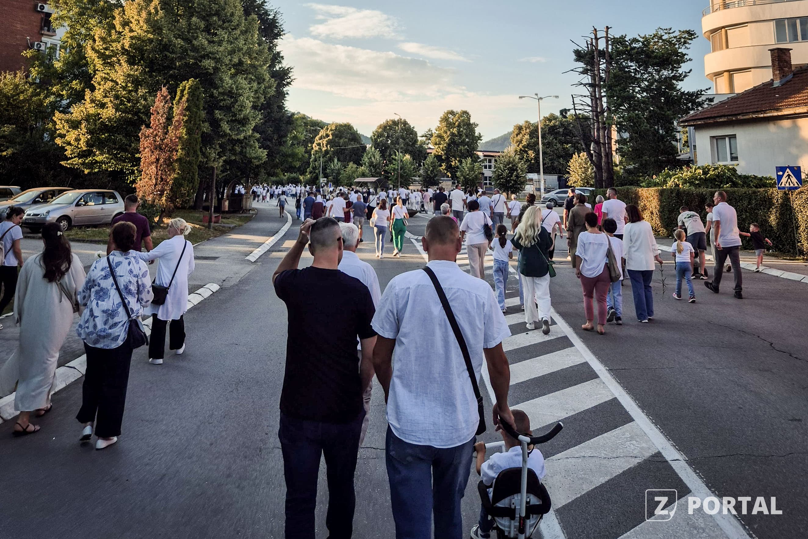 Šetnjom sjećanja Maglajlije odale počast žrtvama genocida