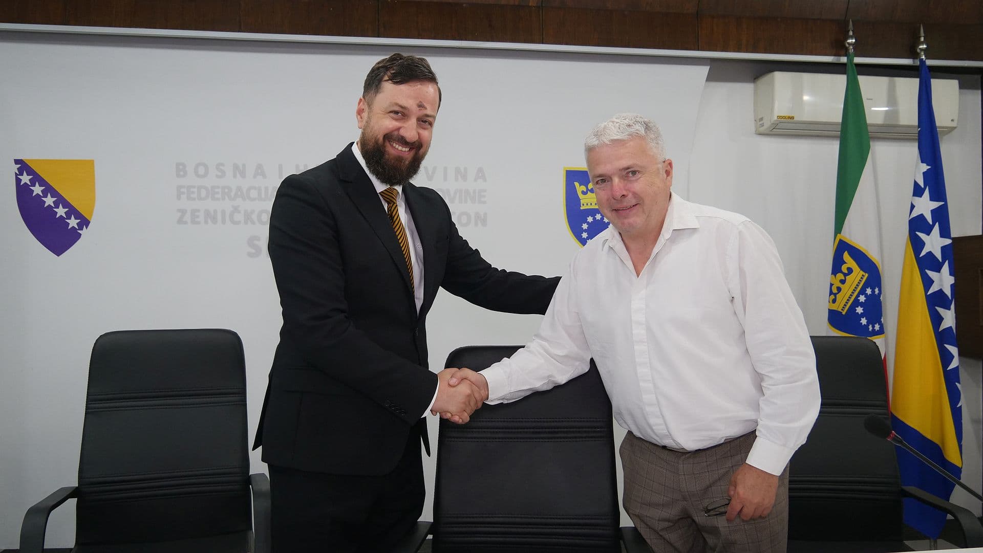 Potpisan ugovor izgradnje sportske dvorane srednjih škola u Maglaju