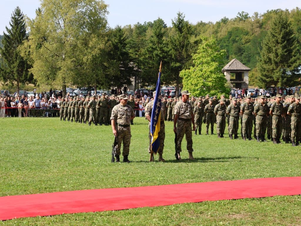 OS BiH promovisale 320 kandidata u početnom činu vojnika