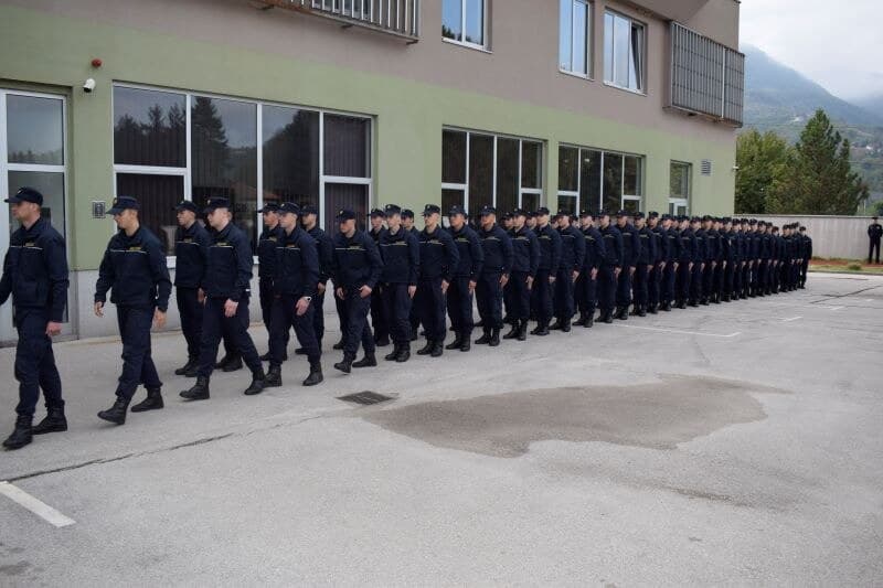 Nakon obuke na akademiji 99 kadeta započinje praktičnu obuku u MUP-u ZDK