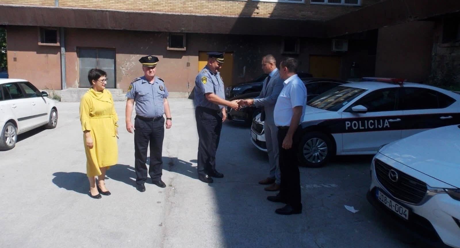 Nova vozila za policijske stanice u Žepču, Zavidovićima i Maglaju