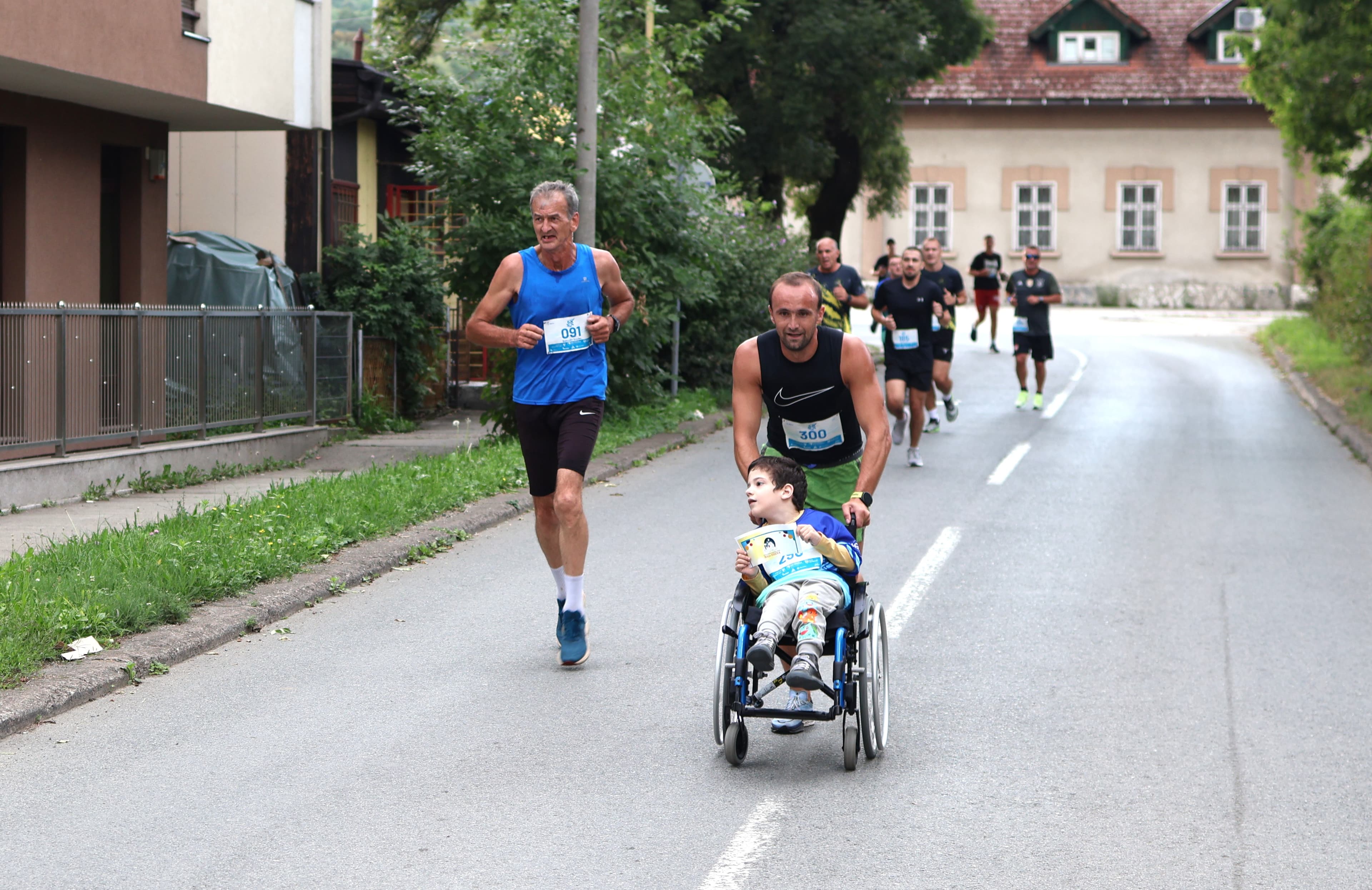 Održana Prva utrka u gradu na tri rijeke – Zavidovići 5K: Dominacija Kenijaca
