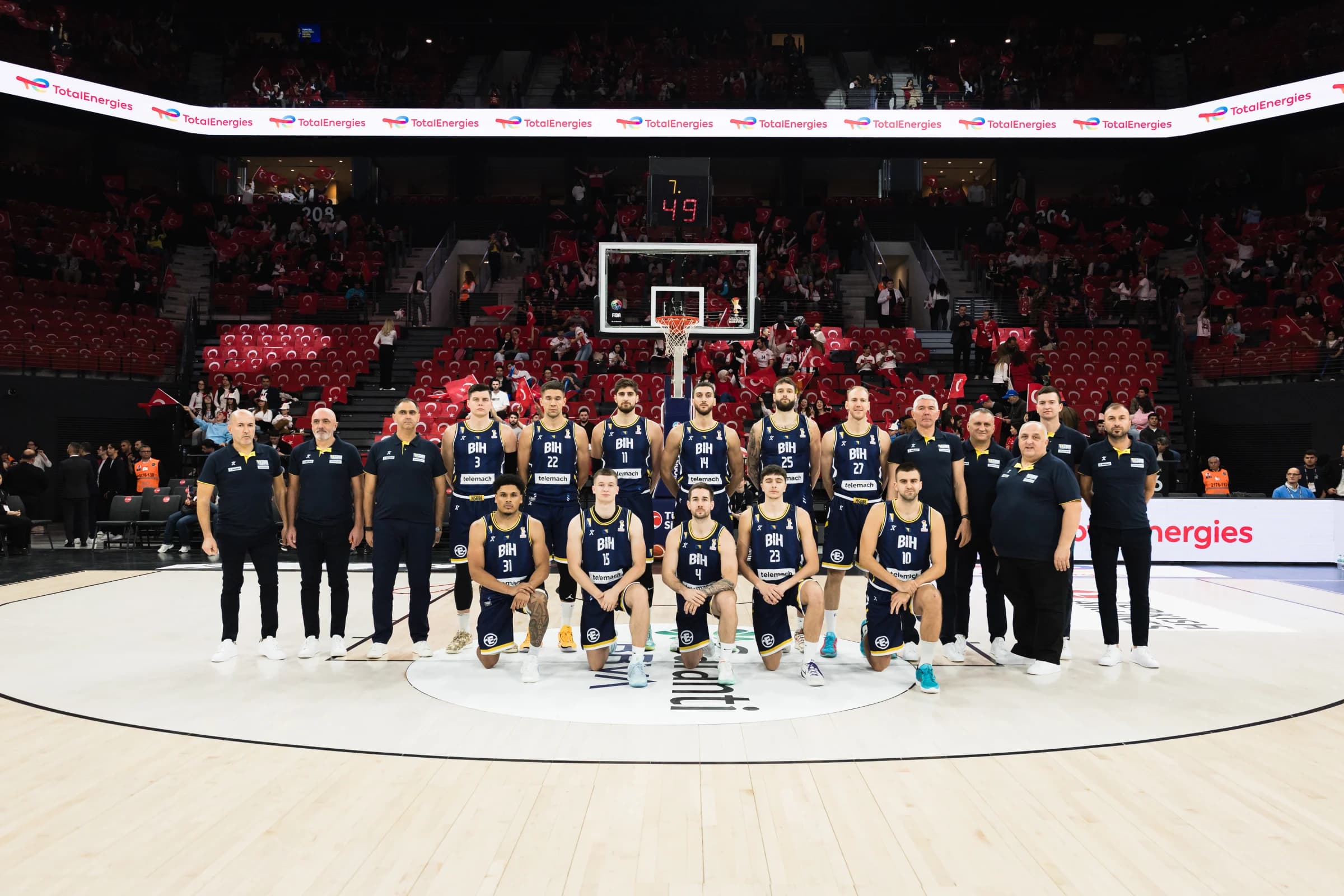 Košarkaši BiH večeras u Skenderiji protiv Srbije