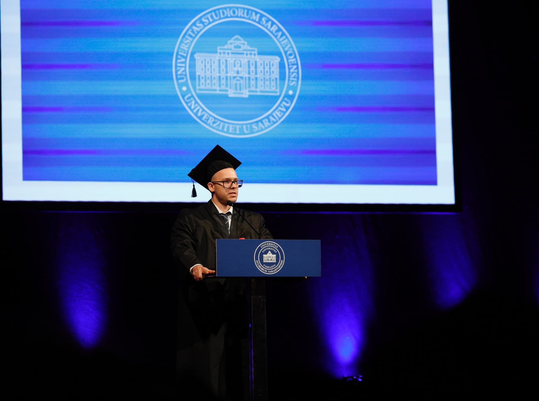 Zavidovićanin Emir Muhić doktorirao na Univerzitetu u Sarajevu, održao i govor u ime studenata