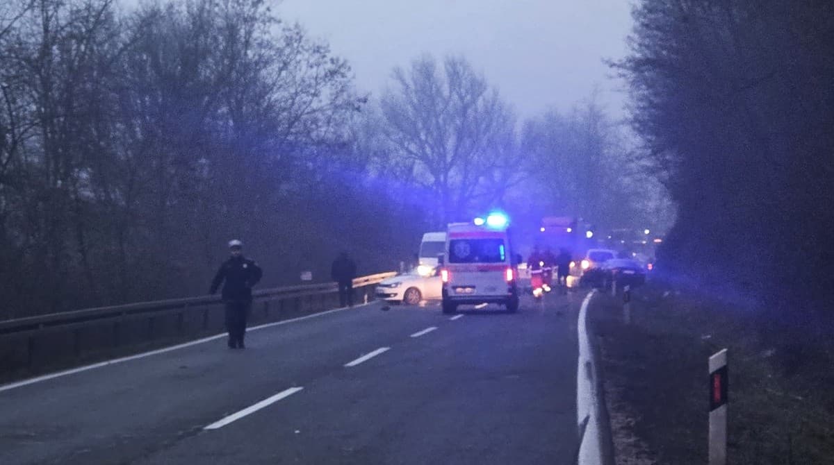 Sudar prije tunela Vranduk, učestvovalo više vozila