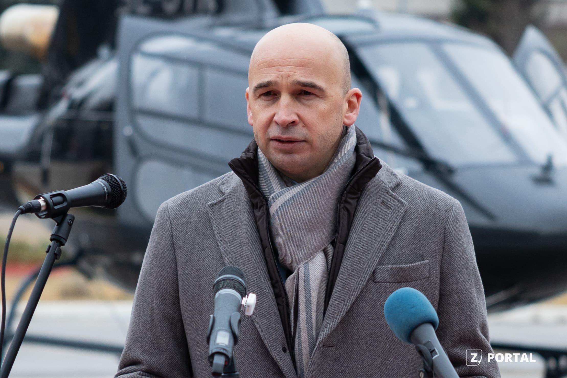 Božićna čestitka kantonalnog premijera Pivića