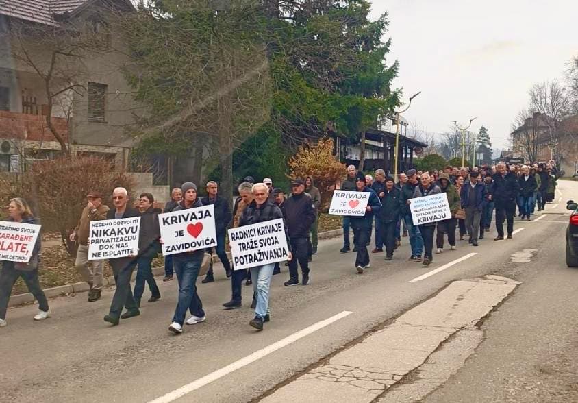 Mirno okupljanje i protestna šetnja radnika Krivaje