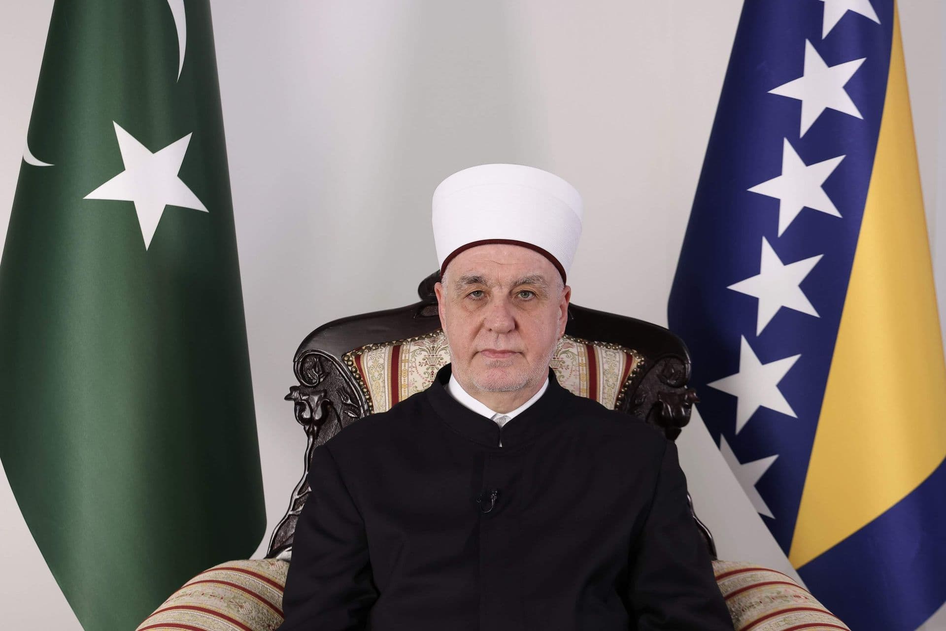 Bajramska poruka reisu-l-uleme: Budimo jedni drugima oslonac i podrška u dobru