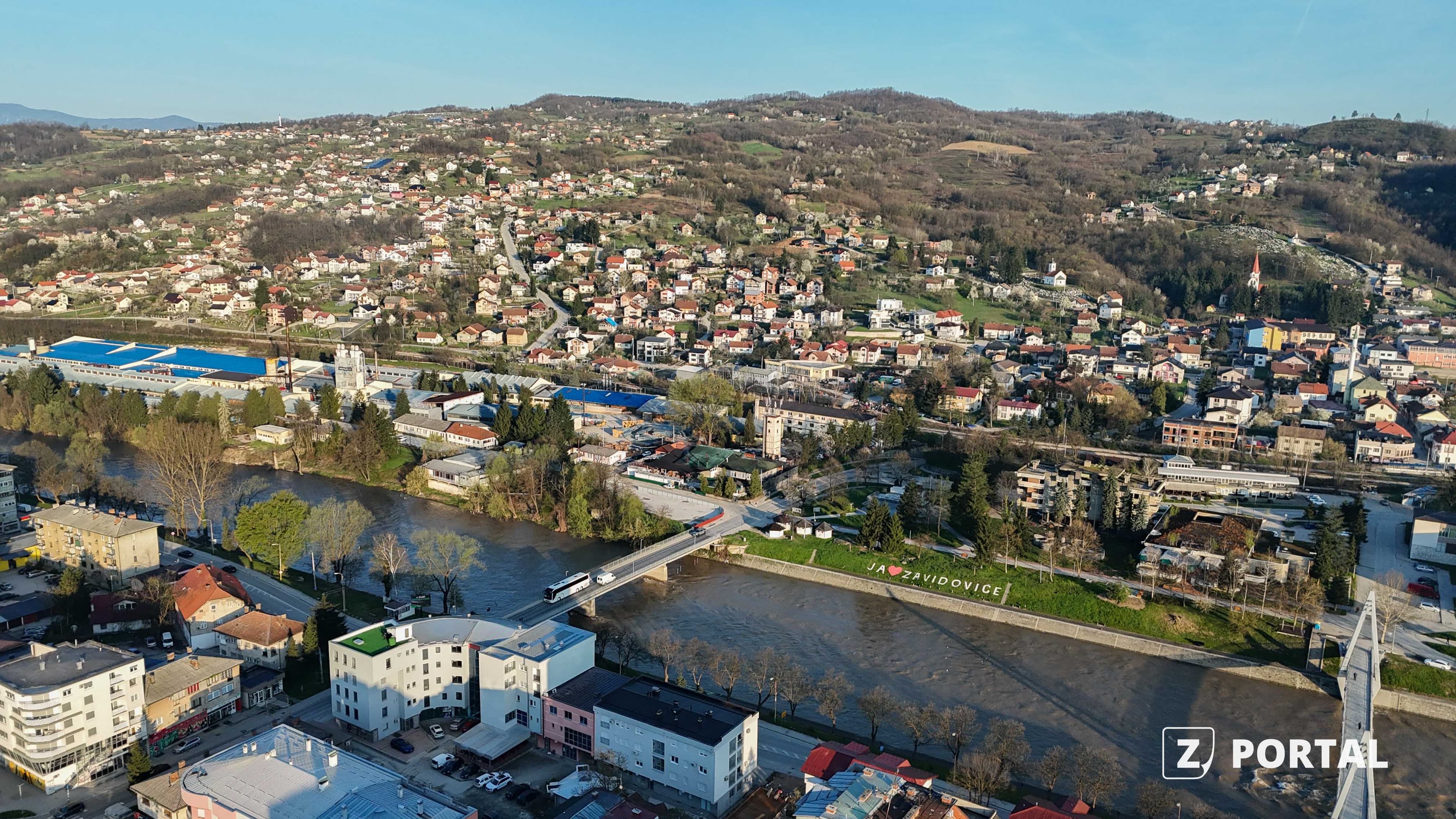 Vremenska prognoza: Pretežno oblačno s lokalnim pljuskovima i grmljavinom