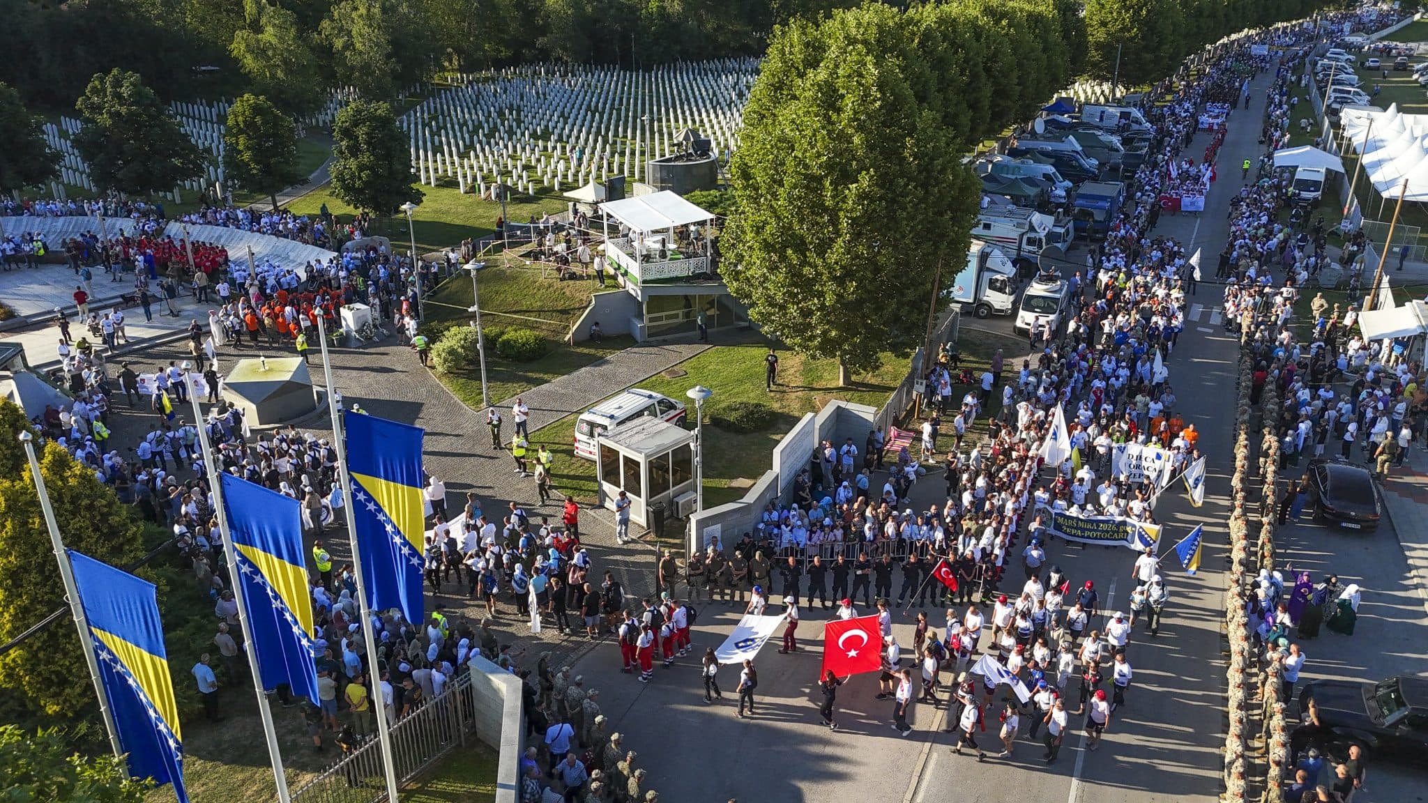 Više od šest hiljada učesnika Marša mira stiglo u Potočare