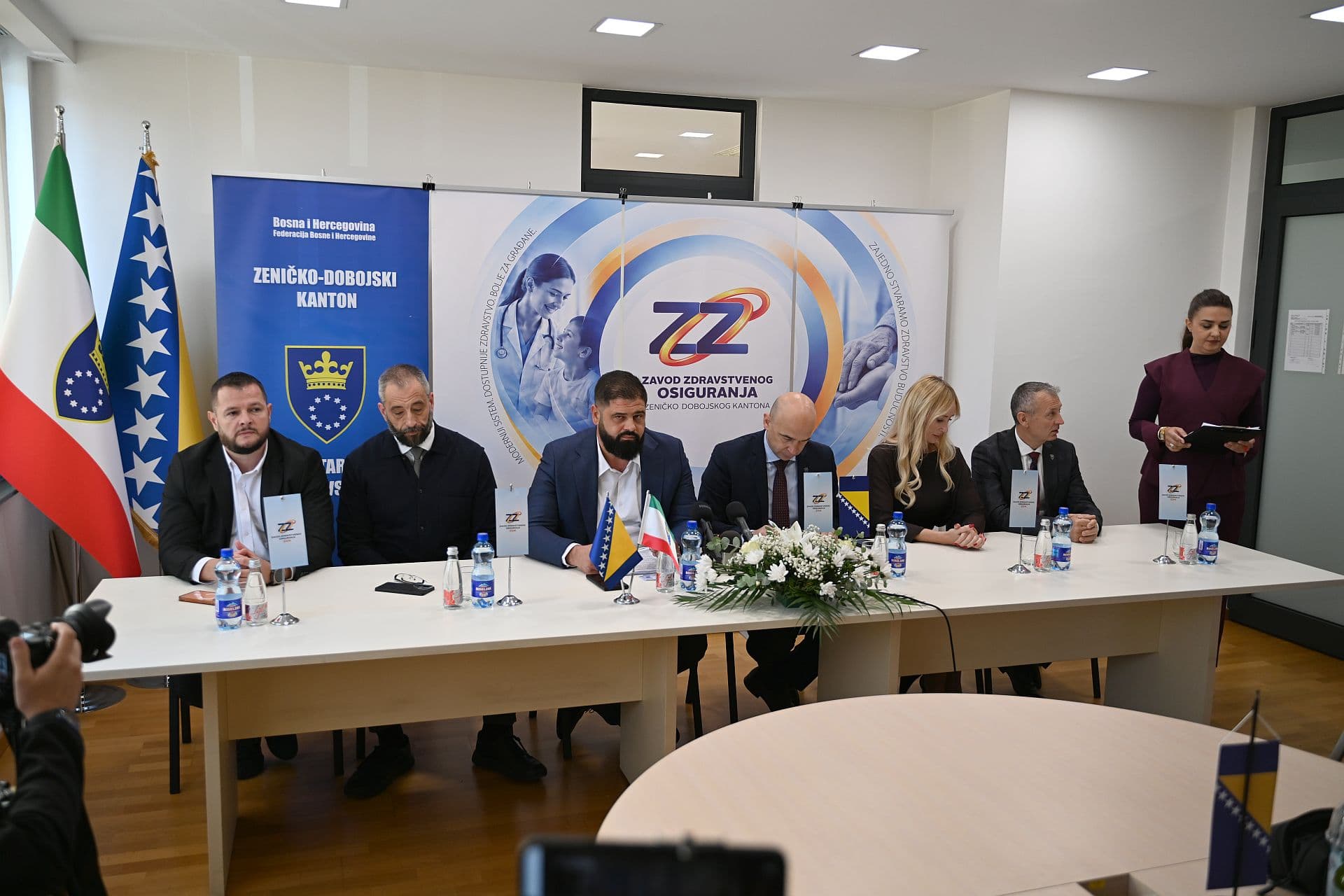 ZDK predstavio digitalnu zdravstvenu knjižicu