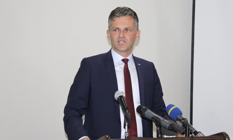 Mirnes Bašić zvanično novi premijer Zeničko-dobojskog kantona