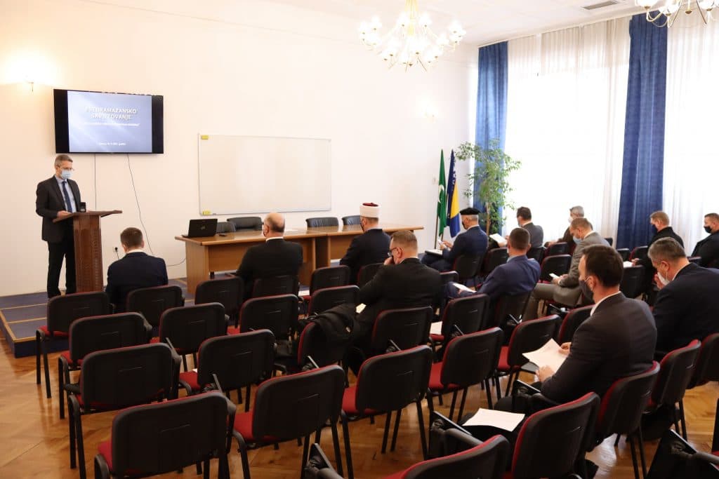 U Zenici održano predramazansko savjetovanje: “Ramazanske vrijednosti – Putokaz mladima”