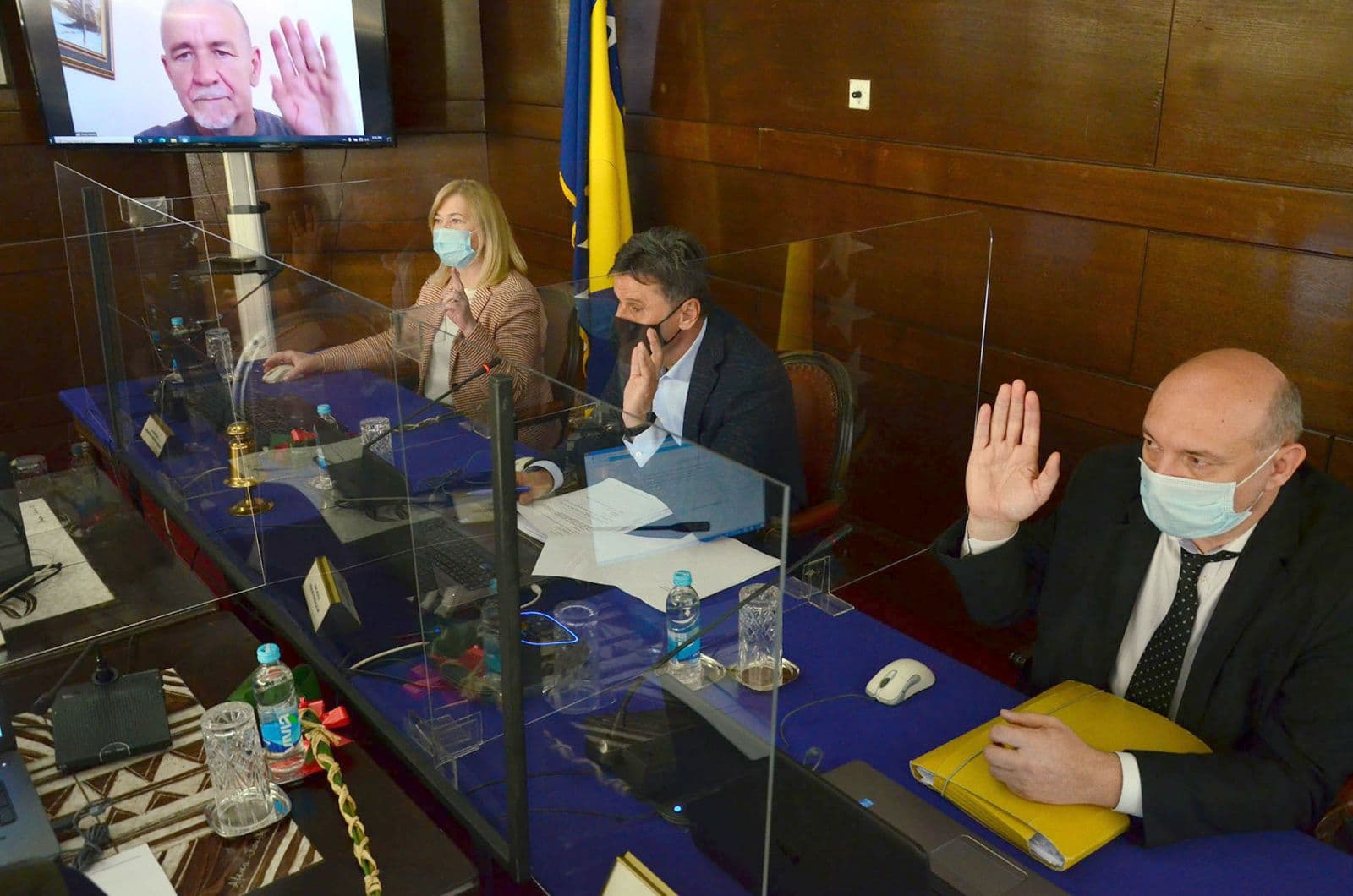 Vlada FBiH: Formiran ad hoc tim za pregovore s proizvođačima vakcina