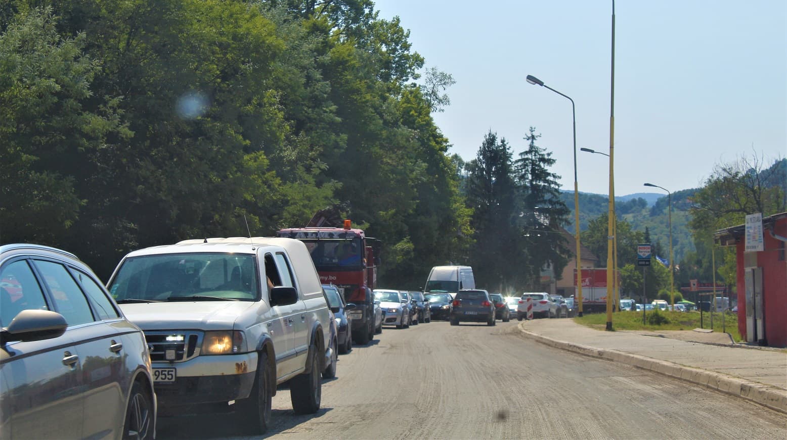 Velike gužve zbog sanacije regionalnog puta R465 u Zavidovićima