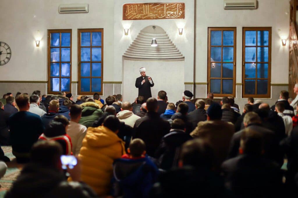 Hfz. Ammar Bašić bio gost predavač tribine u Gradskoj džamiji u Zavidovićima