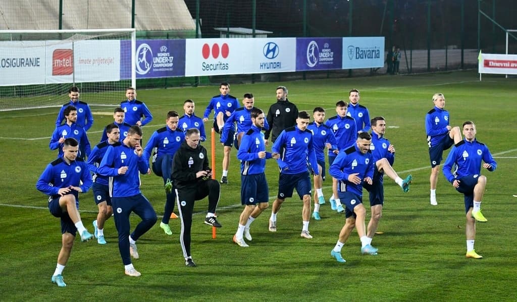 Okupila se fudbalska reprezentacija BiH uoči prijateljskih mečeva