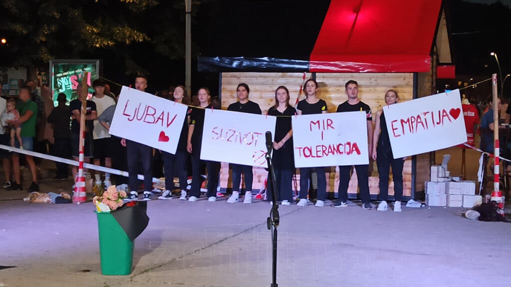 U nedjelju u Zavidovićima performans “Teatar na trgu”