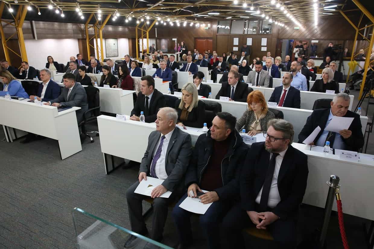SDP o jučerašnjoj sjednici Skupštine ZDK: Blokadama i opstrukcijama do očuvanja vlasti i pozicija