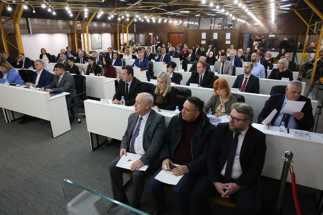 SDP o jučerašnjoj sjednici Skupštine ZDK: Blokadama i opstrukcijama do očuvanja vlasti i pozicija