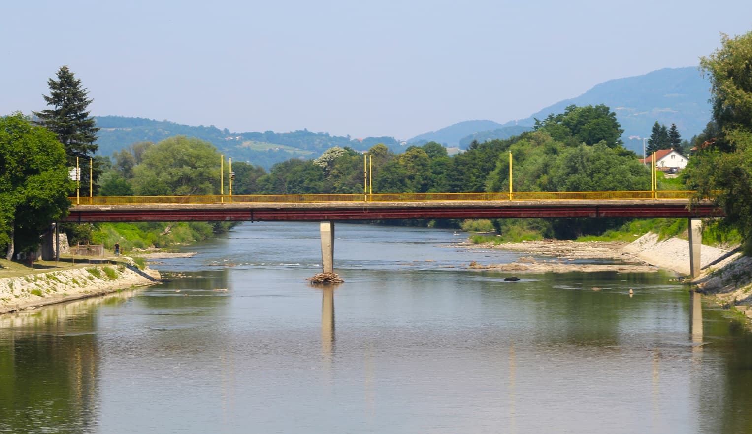 U rijeci Bosni kod Žepča pronađeno tijelo osobe za kojom se tragalo
