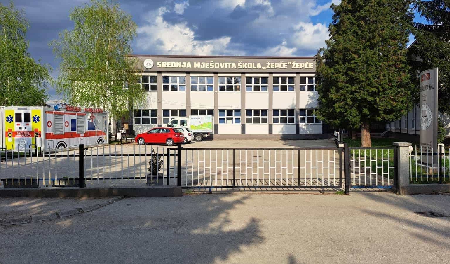 SMS Žepče u ponedjeljak počinje s upisom učenika
