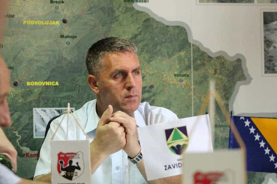 Gradonačelnik Mujanović: Poziv mladima na dostavljanje ideja za ljepše Zavidoviće