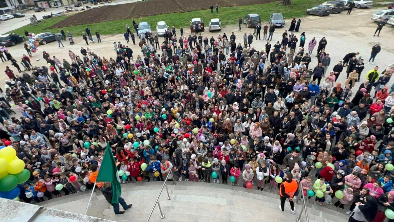 Skoro 600 mališana učestvovalo u Ramazanskom voziću u Maglaju