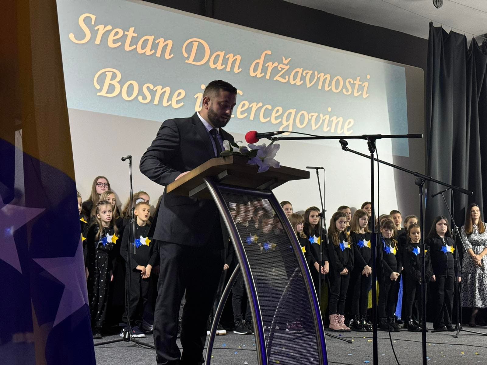 Općinski načelnik Suljaković uputio čestitku povodom nastupajućeg Dana državnosti BiH