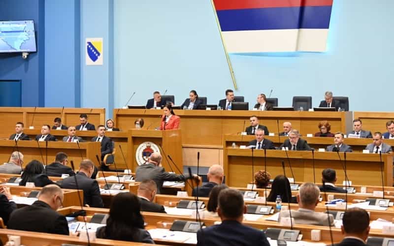 Narodna skupština RS usvojila Nacrt ustava i Zakon o zaštiti ustavnog uređenja