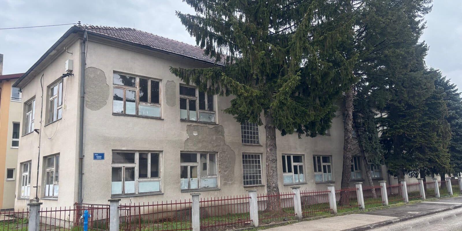 Potpisan ugovor o rušenju objekta stare Osnovne škole Žepče