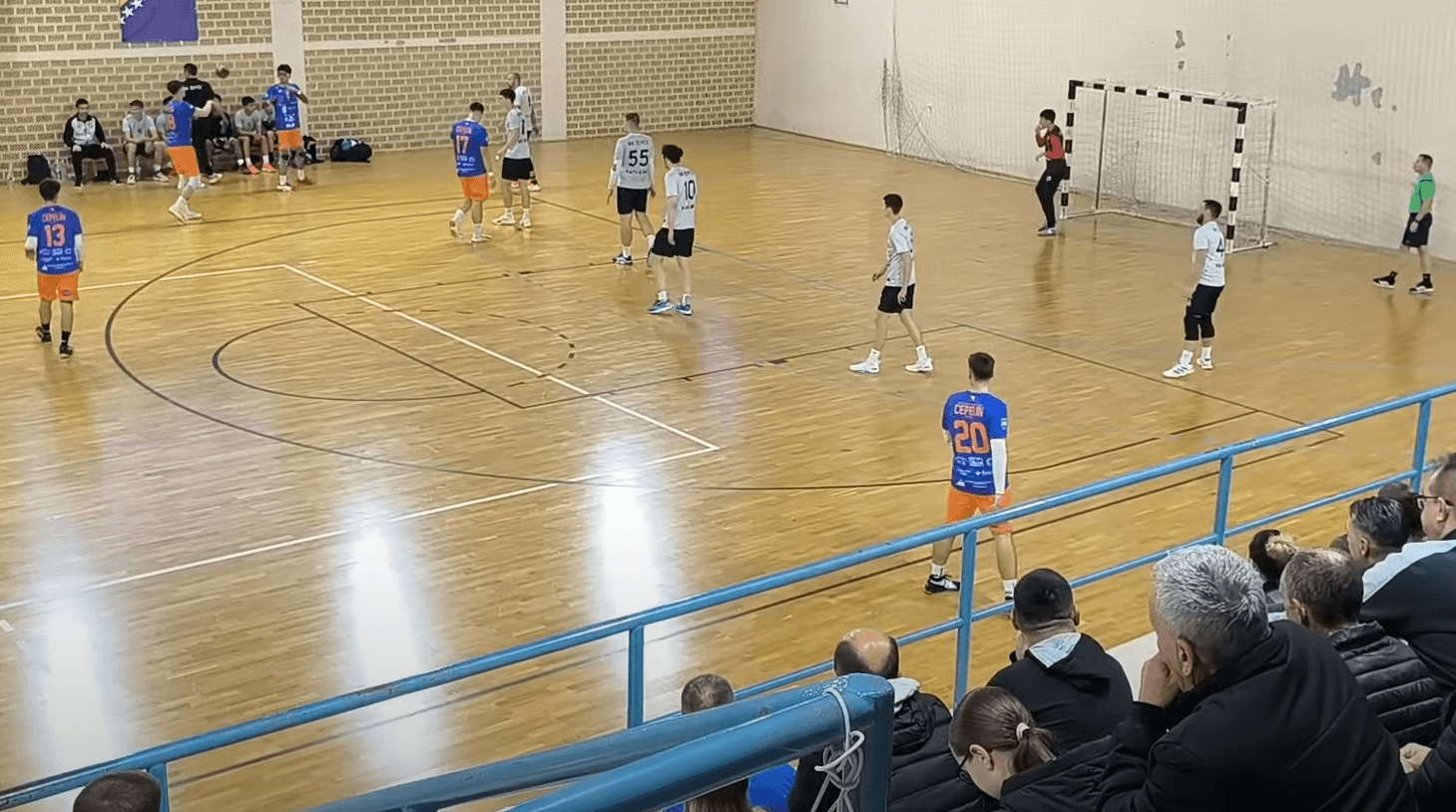 Rukometaši Žepča s jednim pogotkom razlike poraženi u Cazinu u prvom kolu