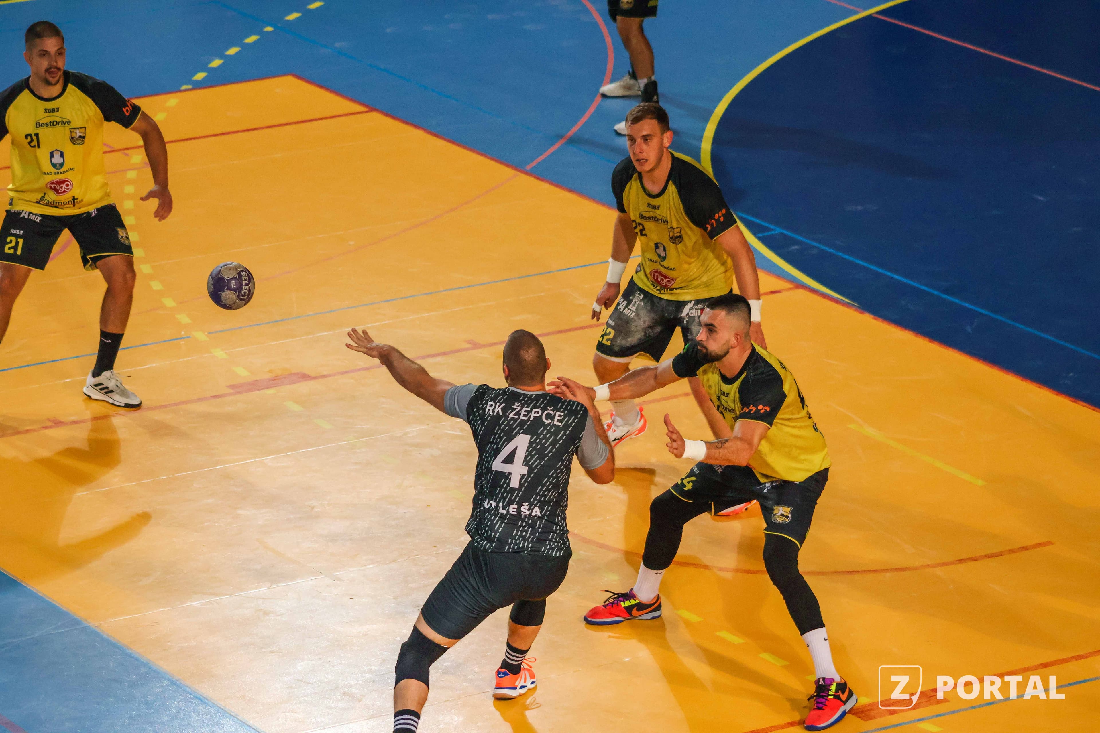Rukometaši Žepča u izuzetno efikasnoj i neizvjesnoj utakmici nadigrali Borac